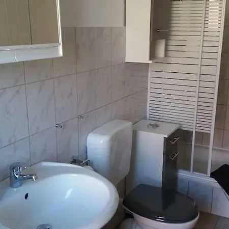 Bi Klatt Tu Hus Apartamento *
