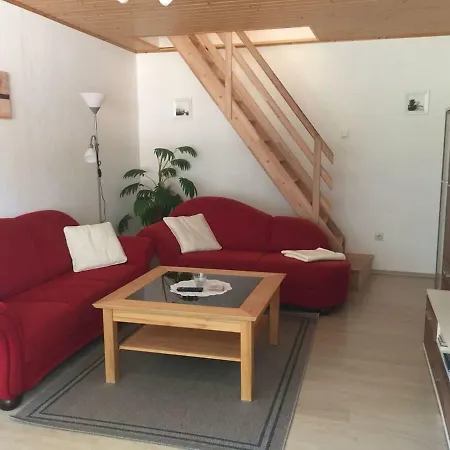 Bi Klatt Tu Hus *